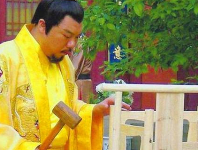 ​木匠皇帝是谁