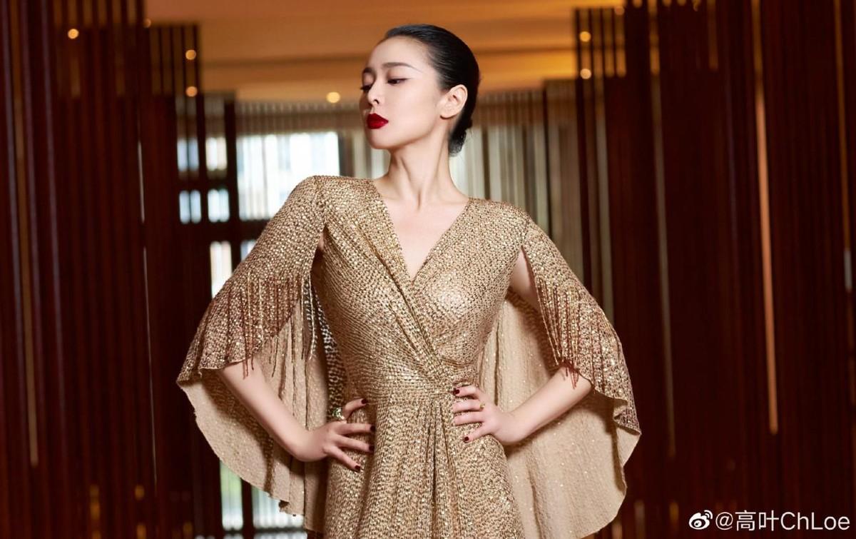 高叶这个骨相美内娱没几个能比啊，再次赞叹，太顶级了！