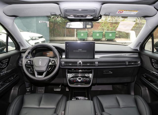 什么样的科技配置才能被称为豪华,看完这四款车就知道了-