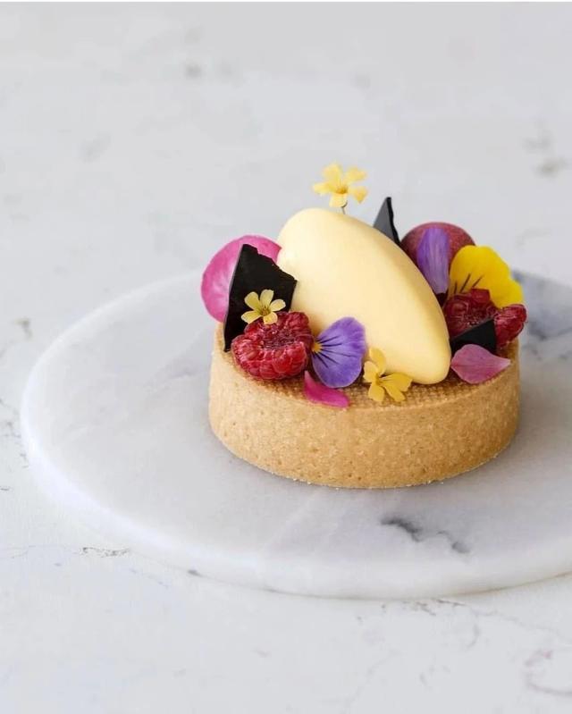70款创意蛋糕设计(这40款简约风蛋糕)(24)