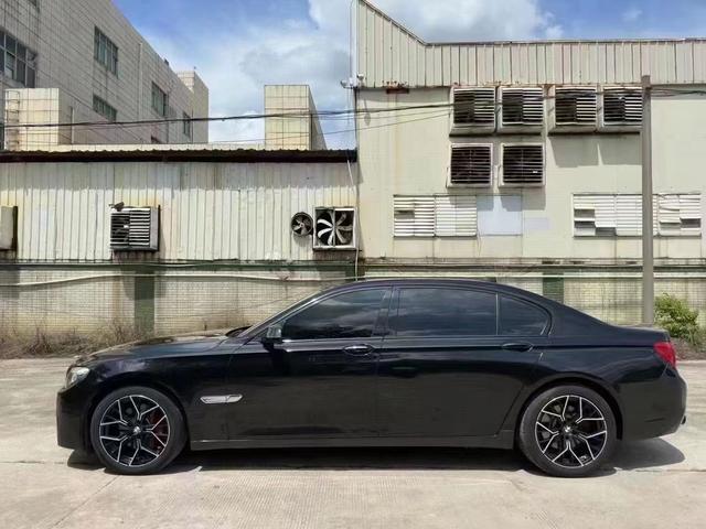 15年宝马740M限量版全款13.8万,文武双全,再战江湖-