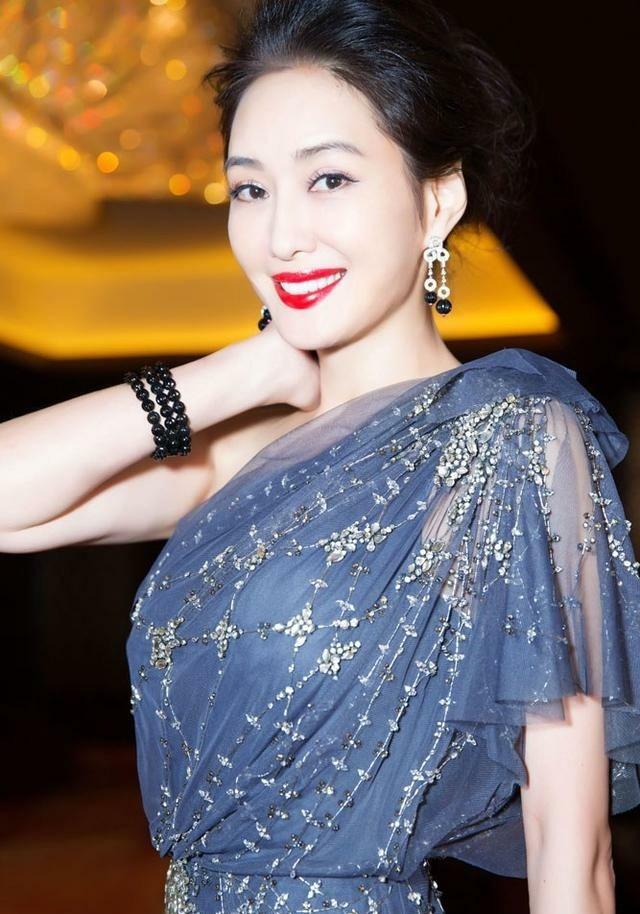 女星美照搜索：性感女神孟广美！