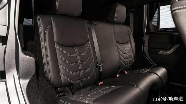 军用级高性能越野SUV,Rezvani Tank可选防弹装甲及夜视系统-