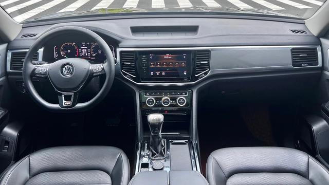 大众推出新款真七座SUV,搭2.0T爆299马力,26万起还要啥汉兰达-