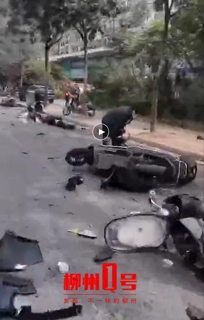 突发!已致4死6伤!南宁无牌suv撞上多名行人和电动车骑手,通报来了-