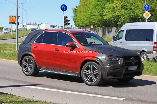 全新奔驰PHEV SUV车型将于年底亮相,还将推出一款全新的奔驰GLS-