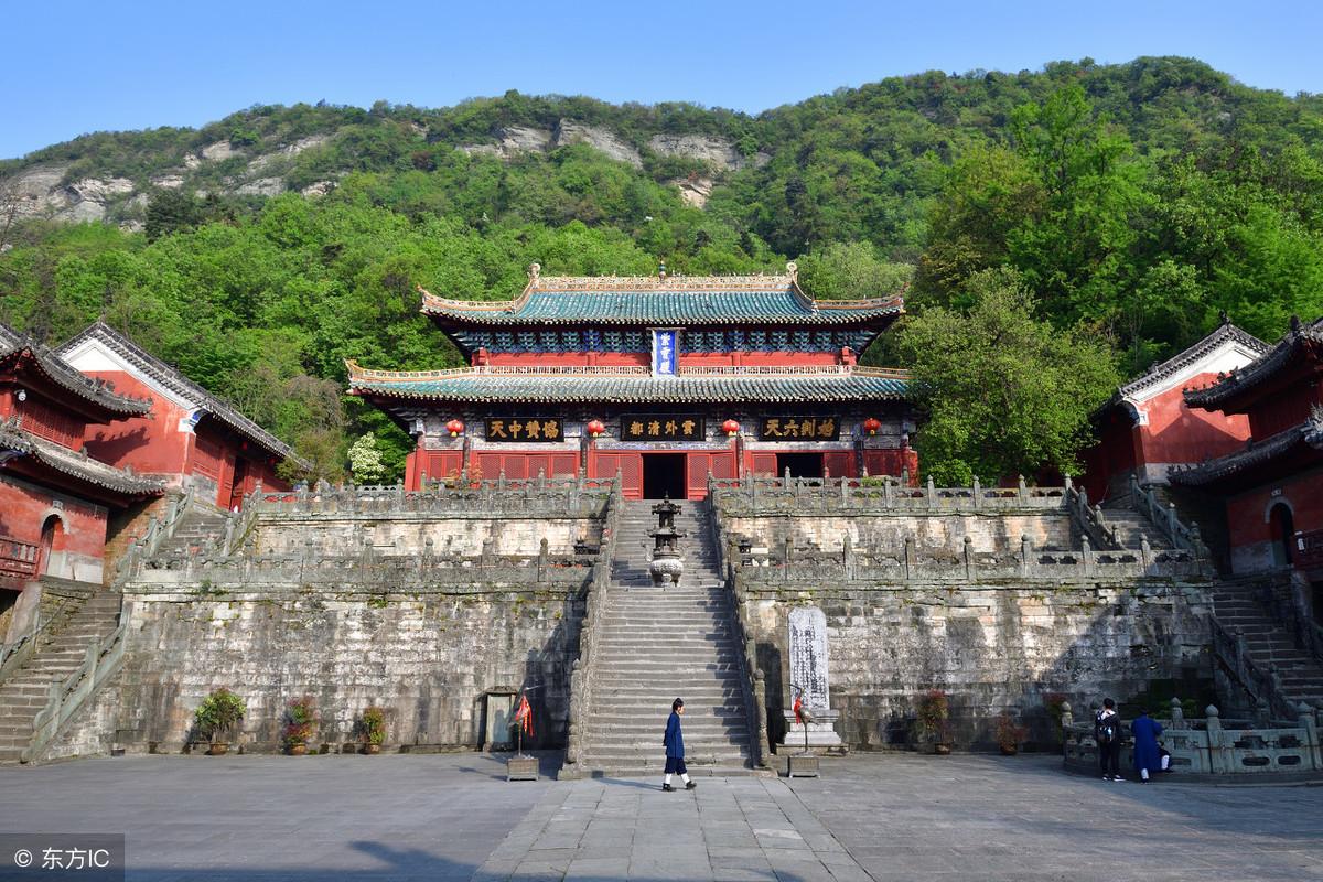 耿宝梁简介(梁羽生笔下第一冤死之人，他若不早死必成顶级高手)