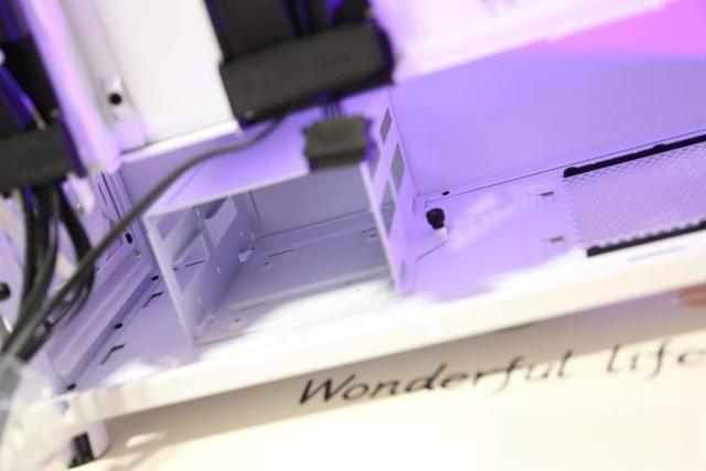 超燃系列,中塔天花板:NZXT恩杰H7Elite中塔机箱、C1000金牌电源开箱评测-