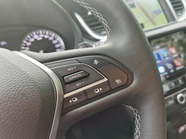 18款相比20款,英菲尼迪QX50提新款比老款屏幕灵敏了很多-