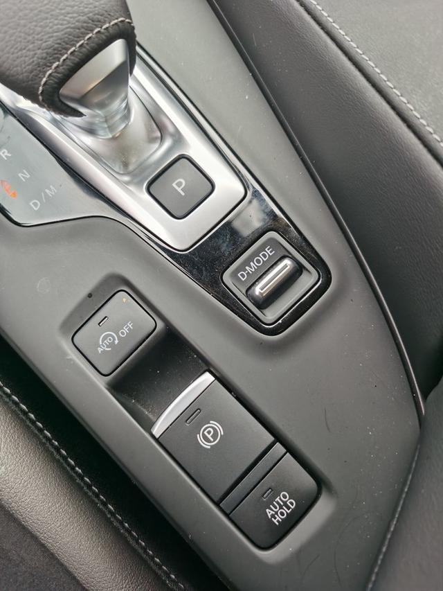 18款相比20款,英菲尼迪QX50提新款比老款屏幕灵敏了很多-