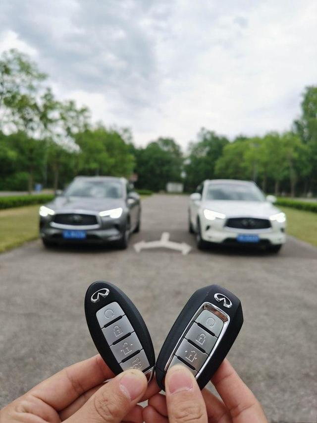 18款相比20款,英菲尼迪QX50提新款比老款屏幕灵敏了很多-