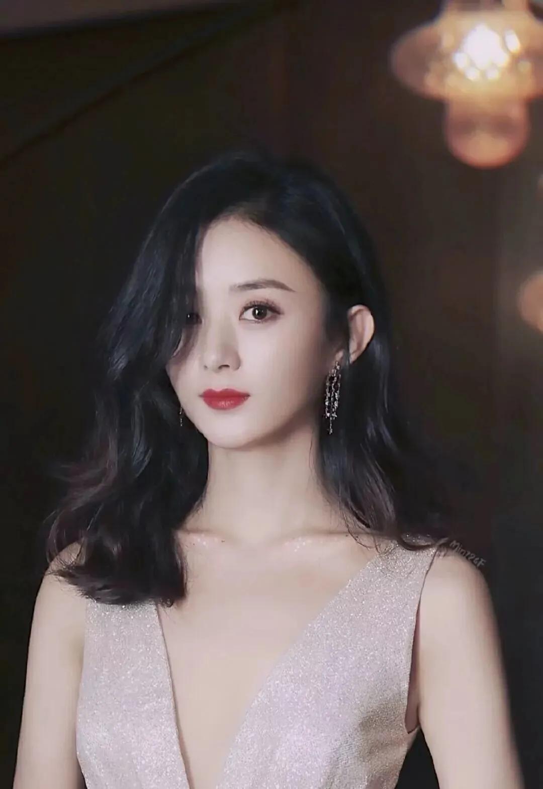 赵丽颖:从普通女孩到演艺圈巨星的成长之路