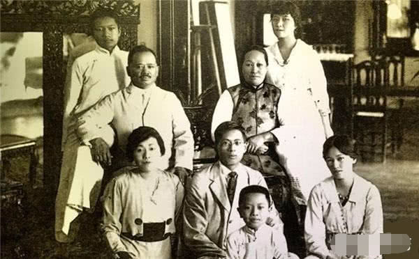 宋氏家族的长子宋子文,他的后人发展怎么样?