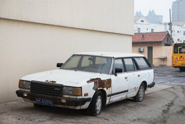 经济适用大玩具-海南马自达323-