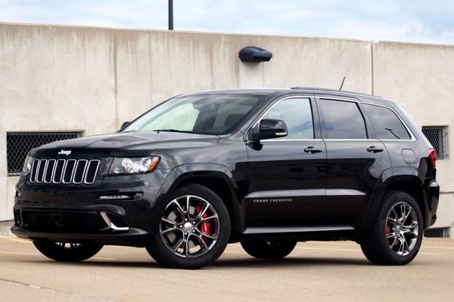 曾经最快的自吸SUV,这辆30万的吉普大切诺基SRT能买吗?-