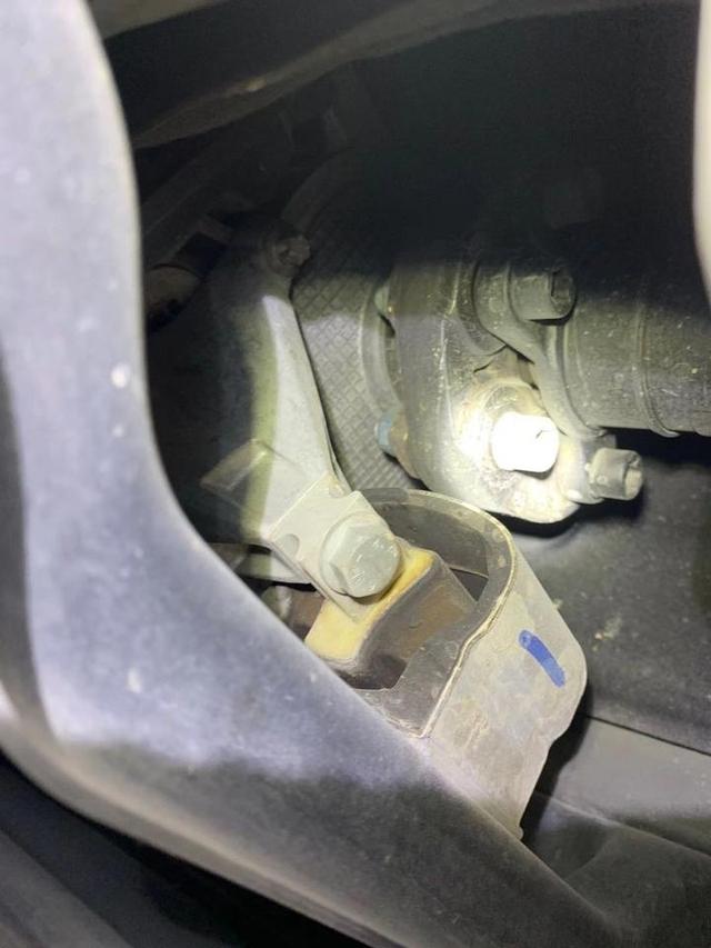 奔驰C车主苦涩,才开四年掉价二十万,买主:过年访友就靠它-