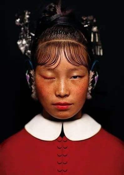 我为什么说三只松鼠的屁股歪没得洗!模特其实是rh老手!-