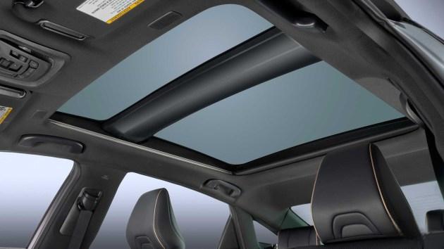 全新丰田皇冠家族全球首发 包含轿车/跨界车/SUV等多款车型-