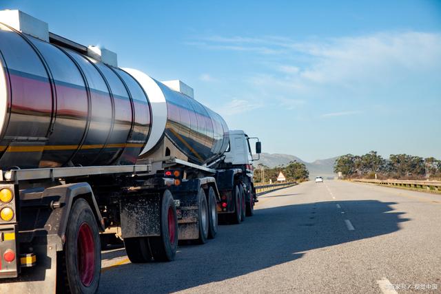 油罐车爆炸，生命不值钱？如何防范危险品运输的隐患-