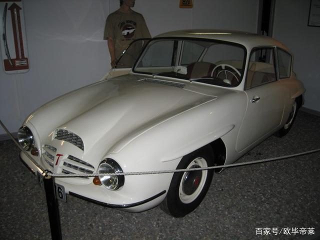 被认为有史以来最丑陋的15款汽车-