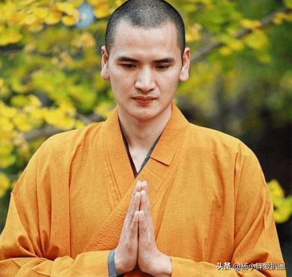 释明心耳垂为何那么大(释明心耳垂是真的吗)