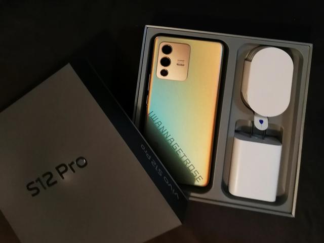 荣耀50和vivos10pro哪个拍照好（vivos12pro和荣耀60pro哪个好）