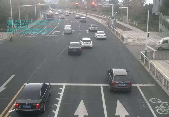 闯红灯过斑马线后停车算闯红灯吗（红灯时过了斑马线停车算闯红灯吗）