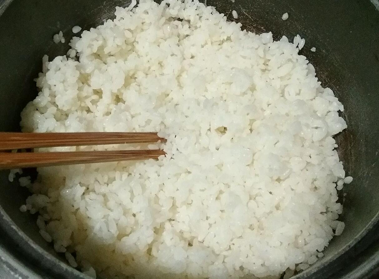 怎么做鲫鱼窝料自制配方(怎样配制鲫鱼窝料)