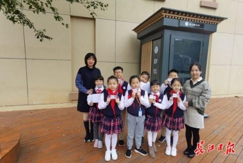 朗读亭厂家直销(朗读亭厂家广州)-第2张图片-