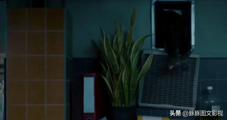 胆小慎入!当年恐怖指数排名No.2的惊悚电影《无名女尸》