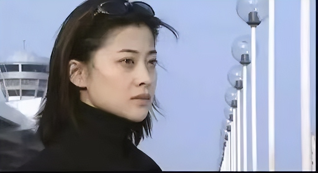 离婚17年后,再看梅婷和鄢颇现如今的境遇,两人的差距实在太明显