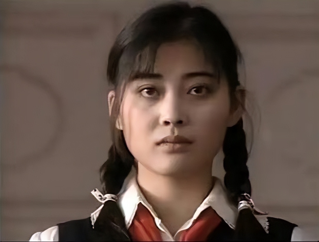 离婚17年后,再看梅婷和鄢颇现如今的境遇,两人的差距实在太明显