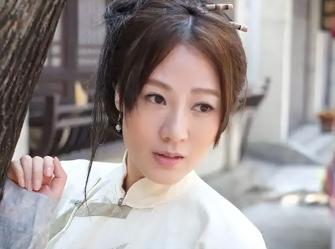 10位港剧配角,或已撑起港圈的半壁江山,厉害到不敢相信