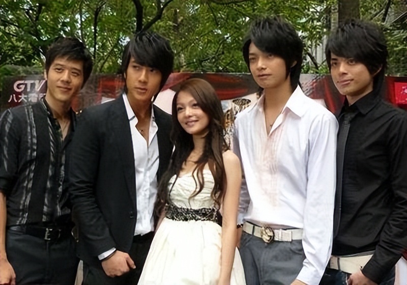 疯狂!炎亚纶向男网红道歉痛哭,男网红崩溃:他执意进入我的身体