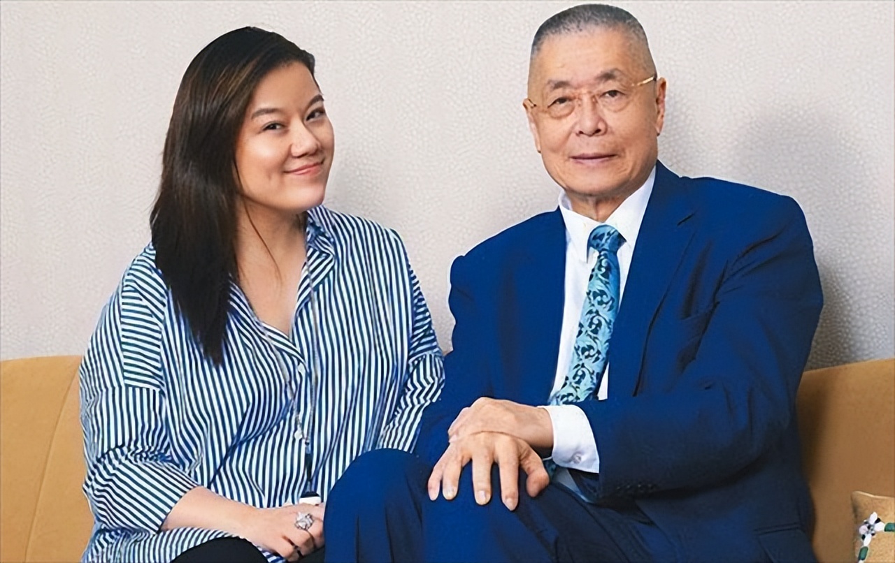 琵琶公主孙颖:41岁为爱嫁78岁三婚刘诗昆,三年后诞下一女