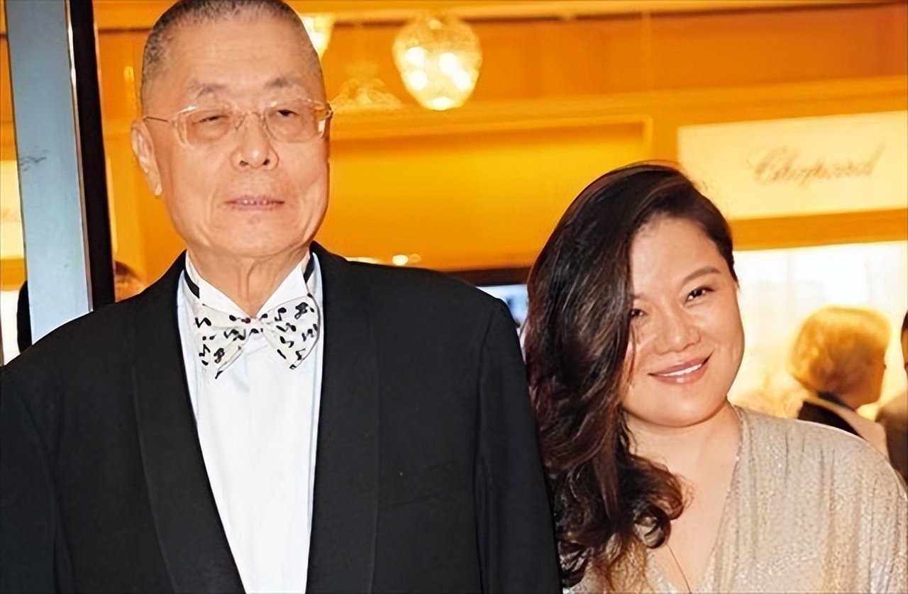 琵琶公主孙颖:41岁为爱嫁78岁三婚刘诗昆,三年后诞下一女