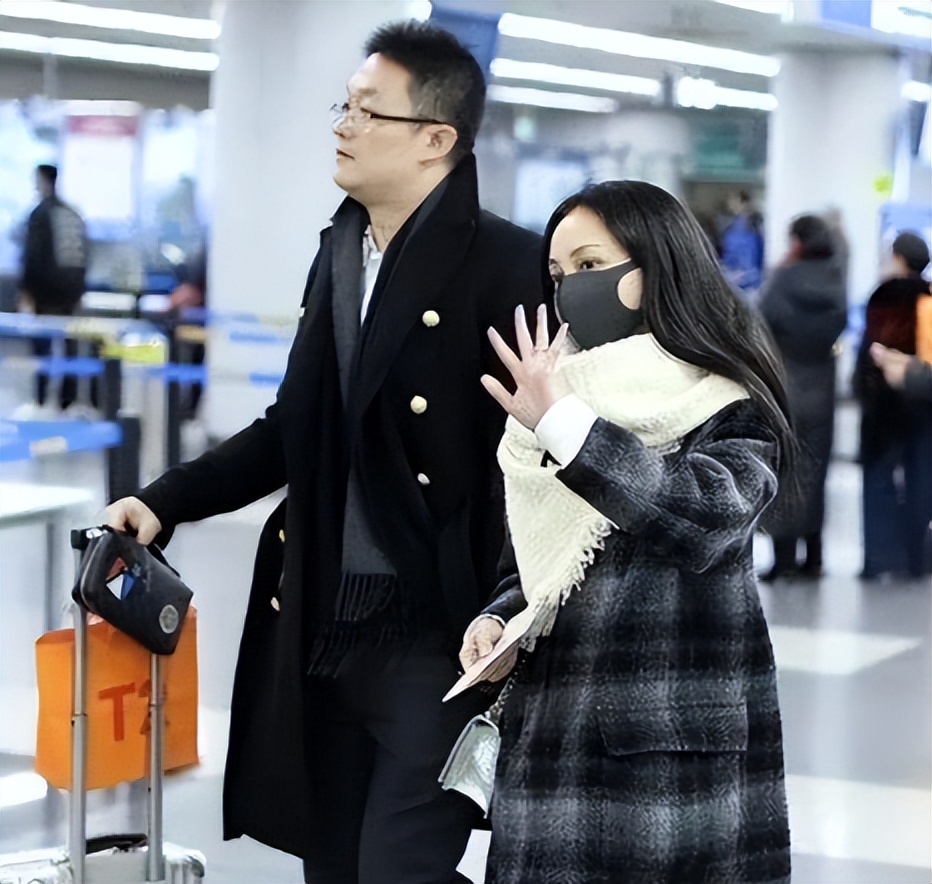 “周一见”9年后,再看文章和姚笛,一场纵情贪欢“毁”了两人