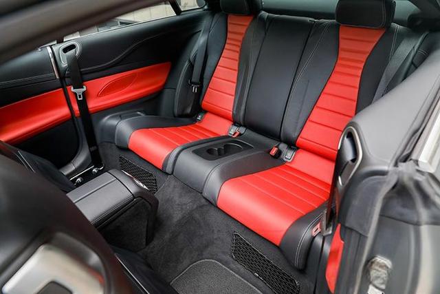 二手高颜值轿跑车不能错过2020款奔驰E2604MATIC!-