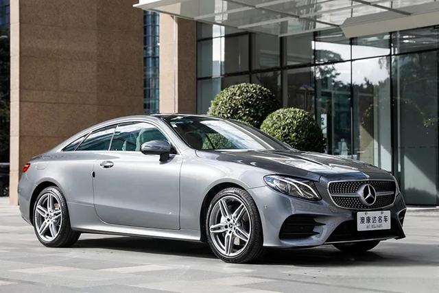 二手高颜值轿跑车不能错过2020款奔驰E2604MATIC!-
