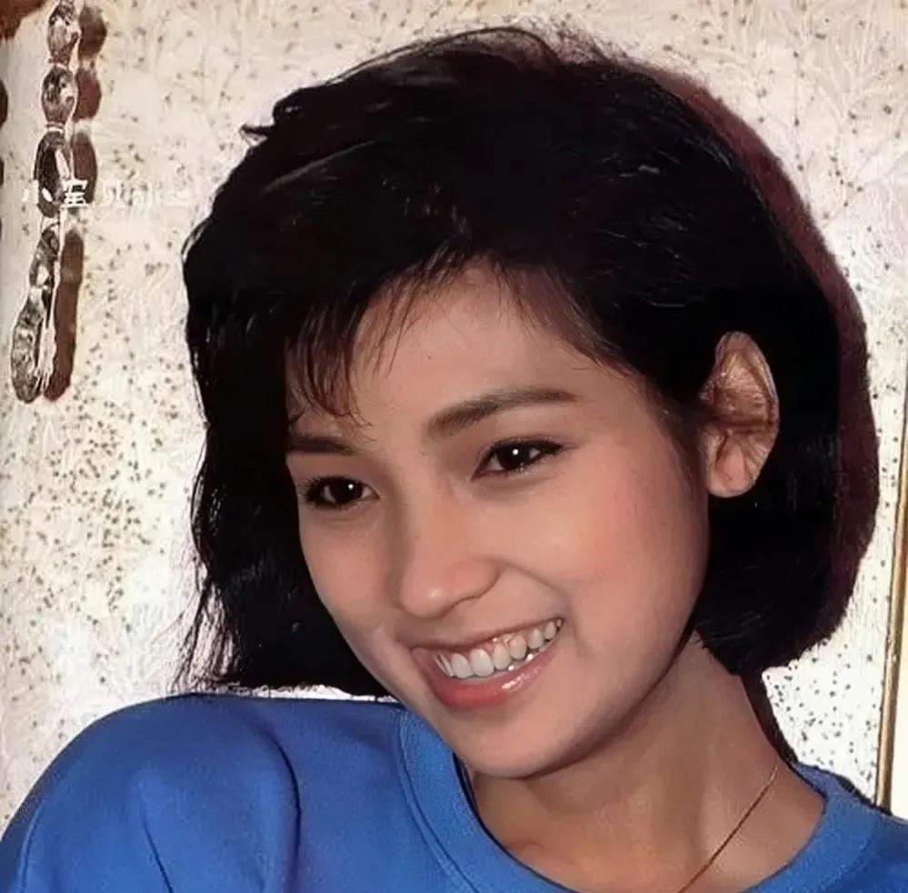 戚美珍:为翁美玲之死背锅多年,嫁给苗侨伟后一生幸福