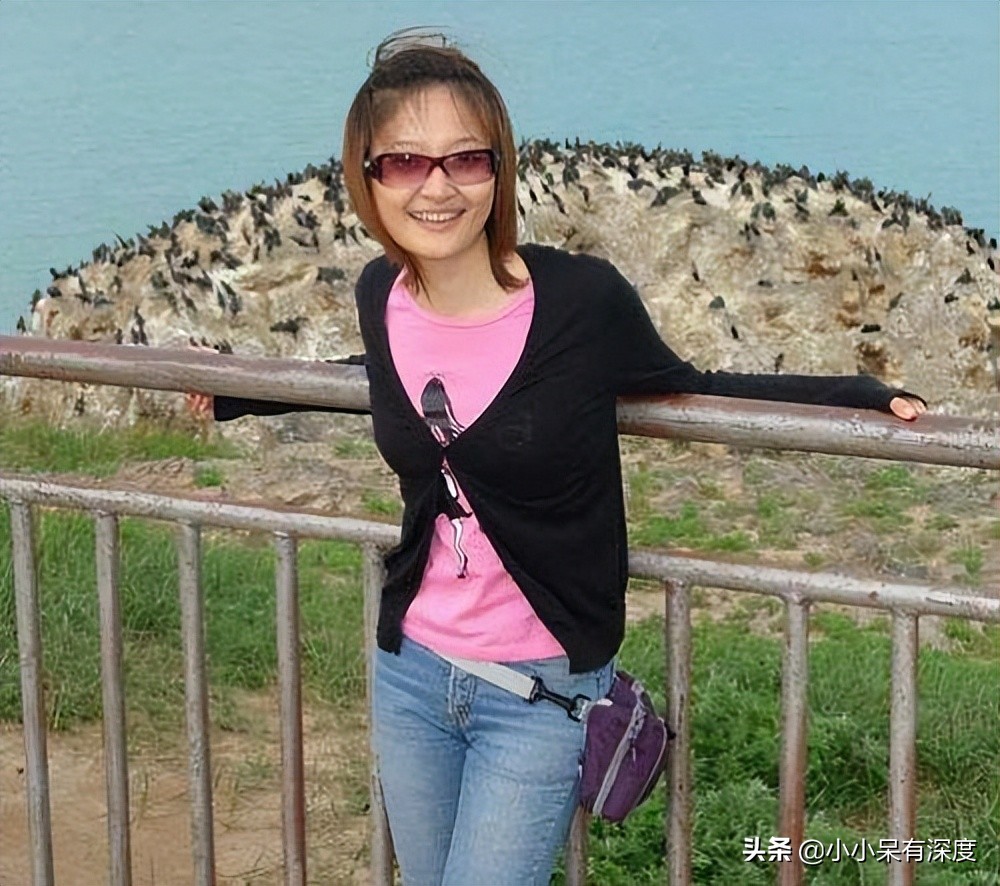 央视财经一姐谢颖颖近照,她的老公到底是谁?40岁生下女儿很幸福