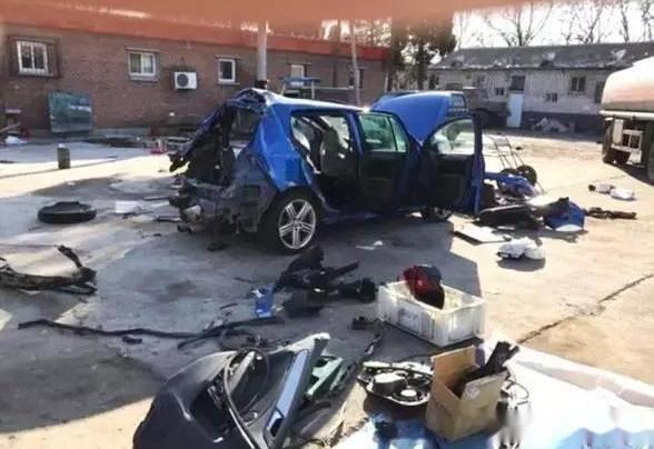 为什么买二手车要知根知底,看了这台高尔夫R20你就知道了-