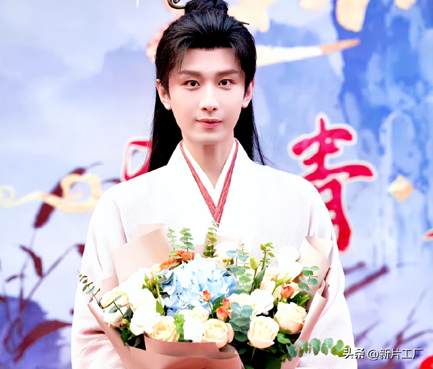 央视点评《莲花楼》,短短三个字,狠狠戳中观众心巴