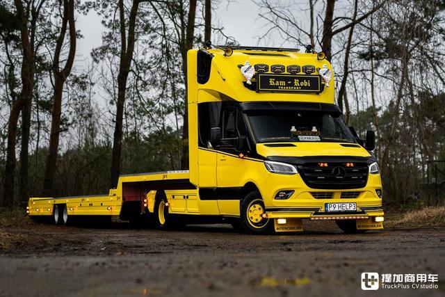 V6奔驰凌特被改成牵引车，还加装了生活舱，波兰人改装玩得是真溜-