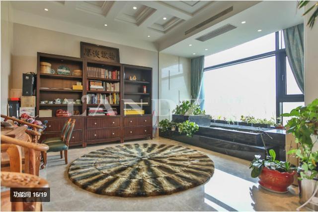 “故宫开奔驰撒欢”女主的北京三千万豪宅(揭秘)-