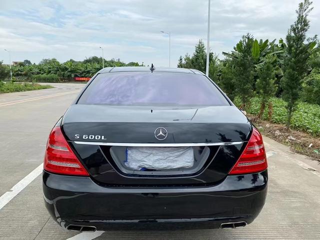 12年奔驰S600全款10.8万，外观、内饰、性能、配置详解-