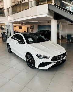 ​新款奔驰CLA海外版 动感的造型 细节升级