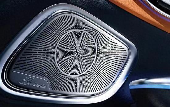 新款奔驰GLC正式上市:动力升级,售42.78万元起!-