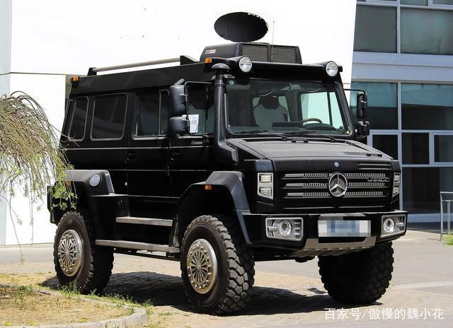 奔驰“乌尼莫克”赏析，售价高达400万，陆巡之类的都弱爆了！-