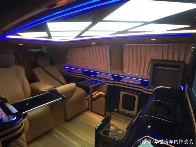 奔驰新威霆内饰改装—华誉房车改装案例-